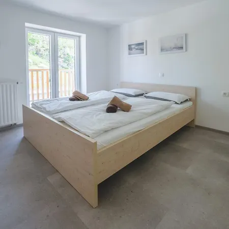 Hotel Tonckov Dom Na Lisci *